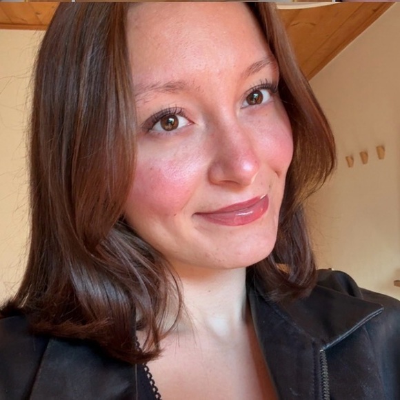 Meet your Posher, Savannah - Picture 1 of 1